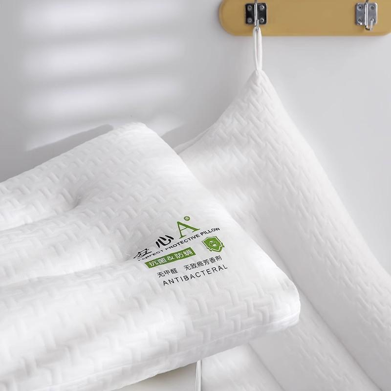 New Breathable Knitted Cotton Comfortable and Comfortable Sleeping Low Pillow Pillow Core Neck Protection