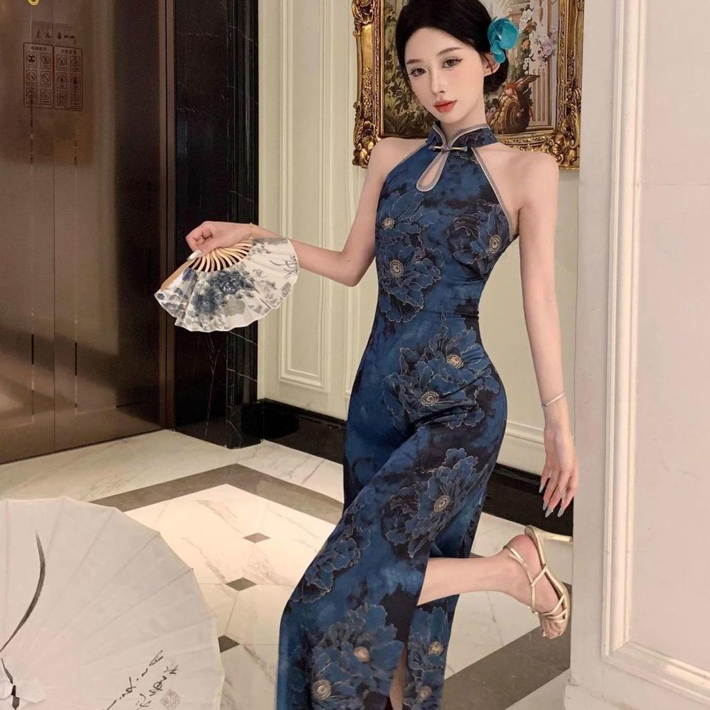 Elegant Sleeveless Retro Cheongsam Dress with Slit and Frog Buttons for Women