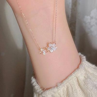1 Pcs Zircon Flowers Pendant Clavicle Chain Necklace Women Summer Beach Casual Jewelry Accessories Gift New Simple Luxury