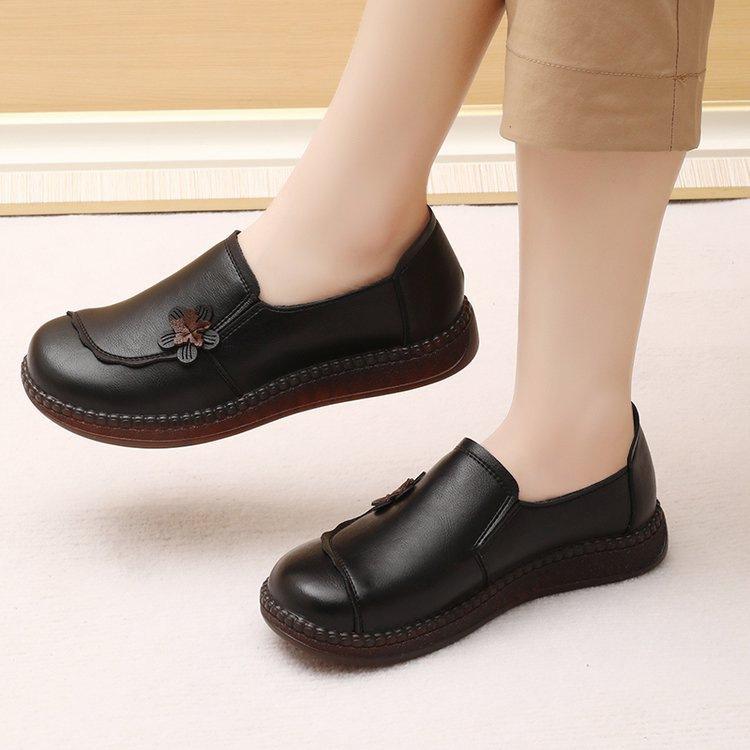 Soft Leather Single Shoes Comfortable Beef Tendon Sole Soft Sole Spring New Medium Non-slip Grandma Shoes