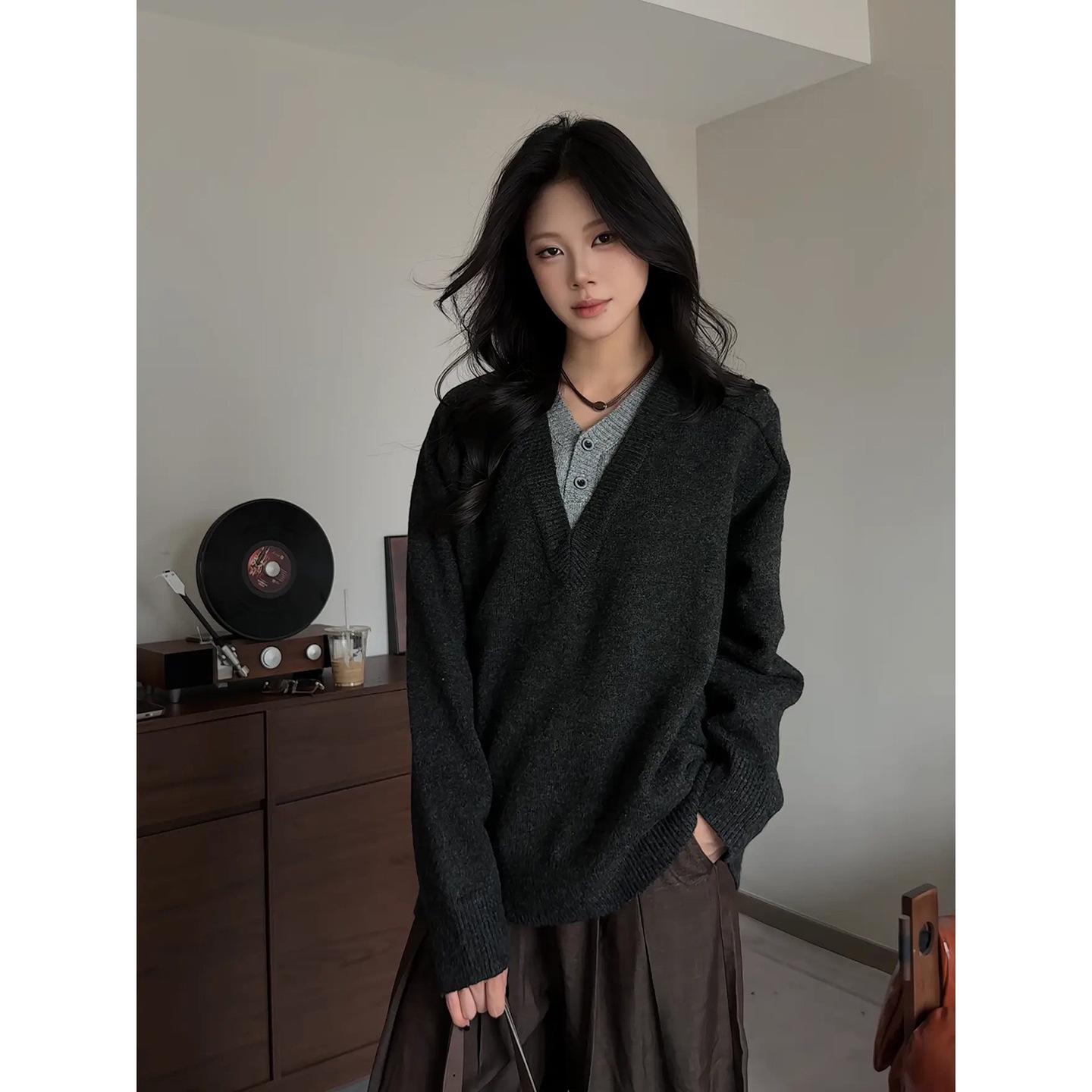 Men s Korean Faux Two-Piece V-Neck Patchwork Wool Knit Sweater - Autumn/Winter Old Money Style XXL