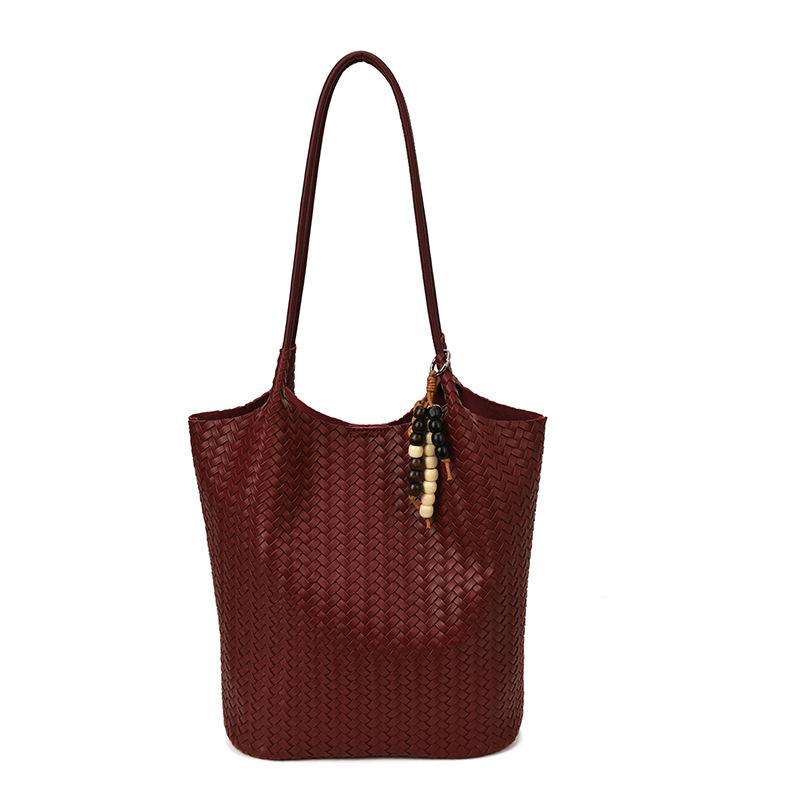 

Casual small bag women s new versatile underarm bag commuter shoulder bag portable autumn new tote bag красный