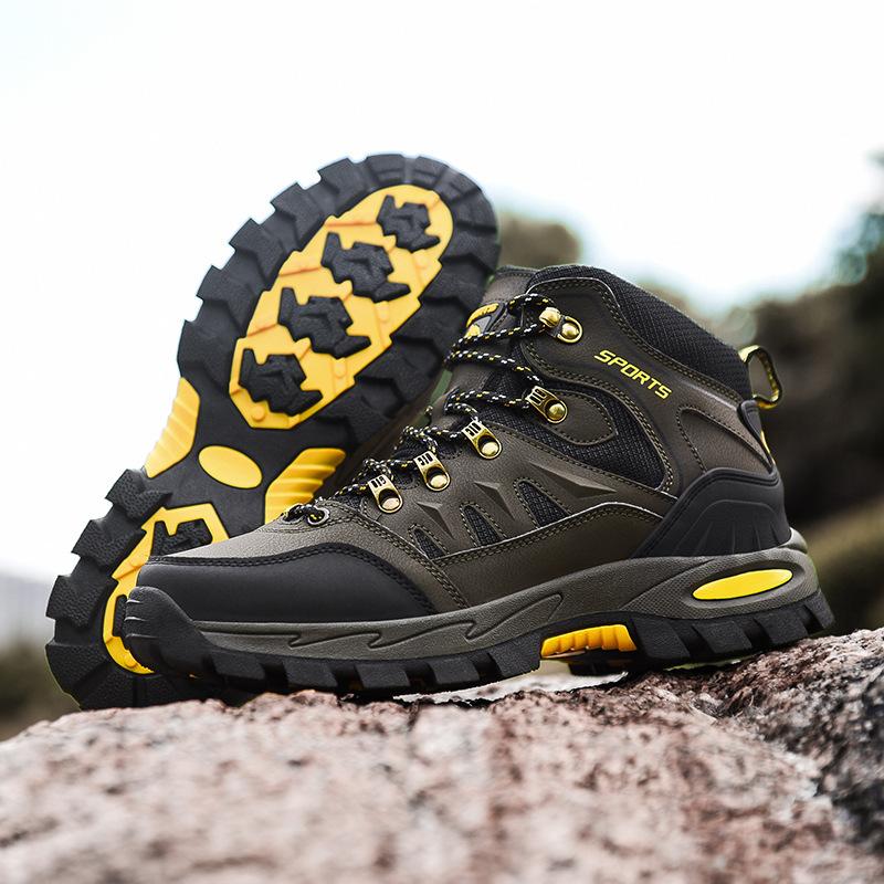 Spring New Chinese Couple Outdoor Casual Shoes Platform Off-road Hiking Boots Fashion Sports Shoes