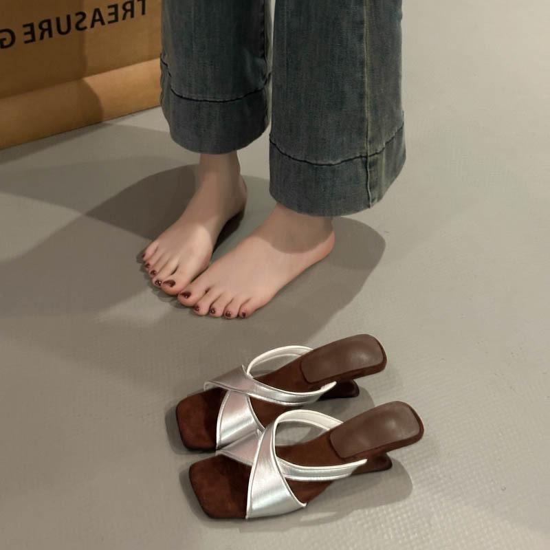 2025 summer new square head open-toed slope heel half-tow holiday beach Roman cool slippers with women's cool slippers