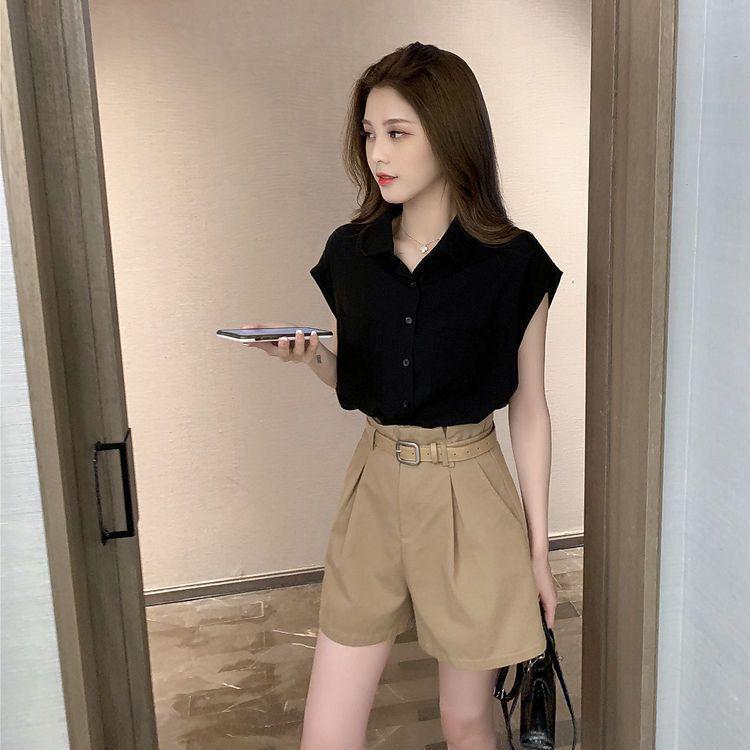 Spring 2026 Korean Style Sleeveless Shorts Set with Dimensional Decoration for Light-Skinned Wear