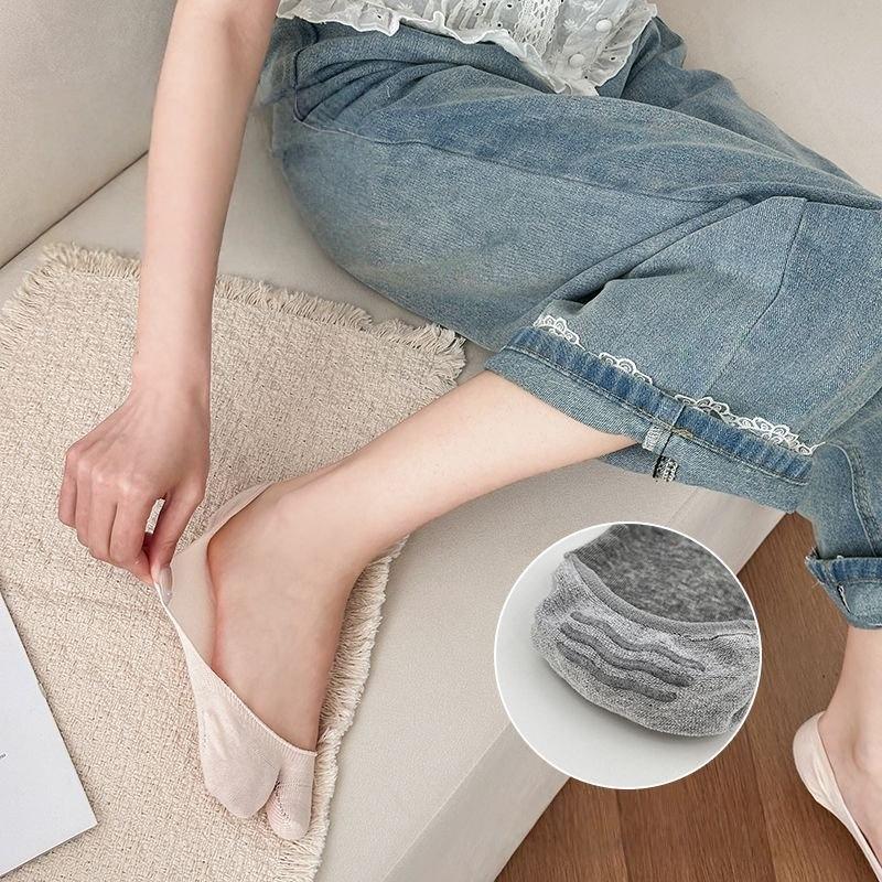 1 Pair Short Split Toe Tabi Socks Summer Thin Cotton Two Toe Socks Women Non-Slip Boat Socks Soft Breathable Invisible Hosiery