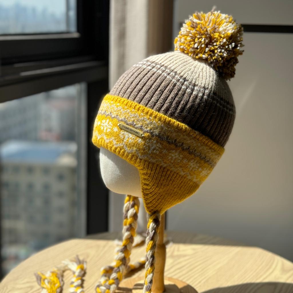 New Style Wool Ball Knitted Wool Hat for Women In Autumn and Winter Korean Style Thickened Cold Proof and Warm Ear Protecting Lei Feng Hat Small Face