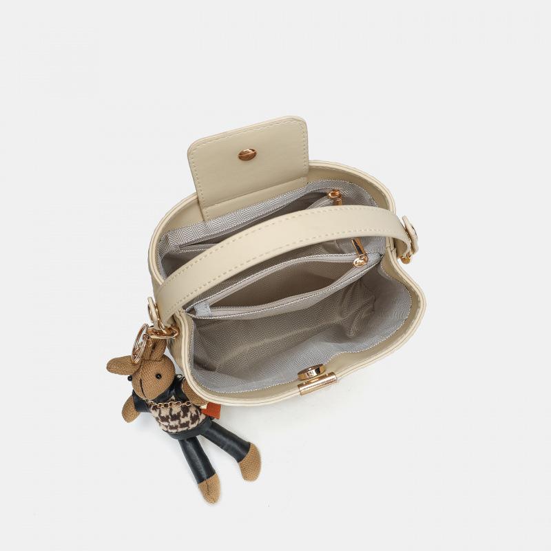 Bags Women'S Woven Bags Large Capacity Bucket Bags Spring And Summer Cute Go Out To Play Hand Carry Messenger Bag Student