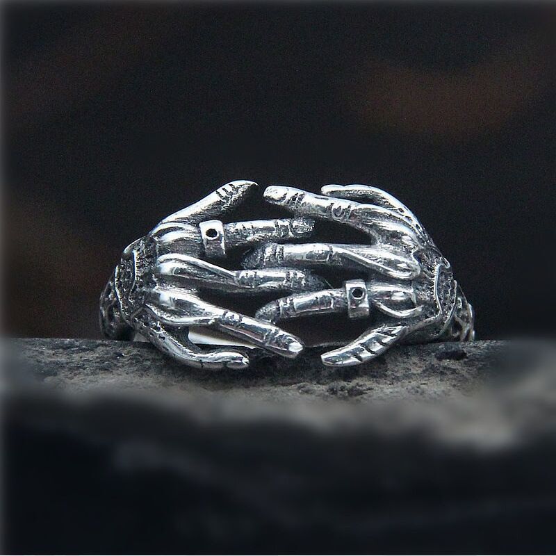 

Hand of Power Interlocking Open Adjustable Devil s Finger Ring Gothic Punk Ring one size(US size 6-13)