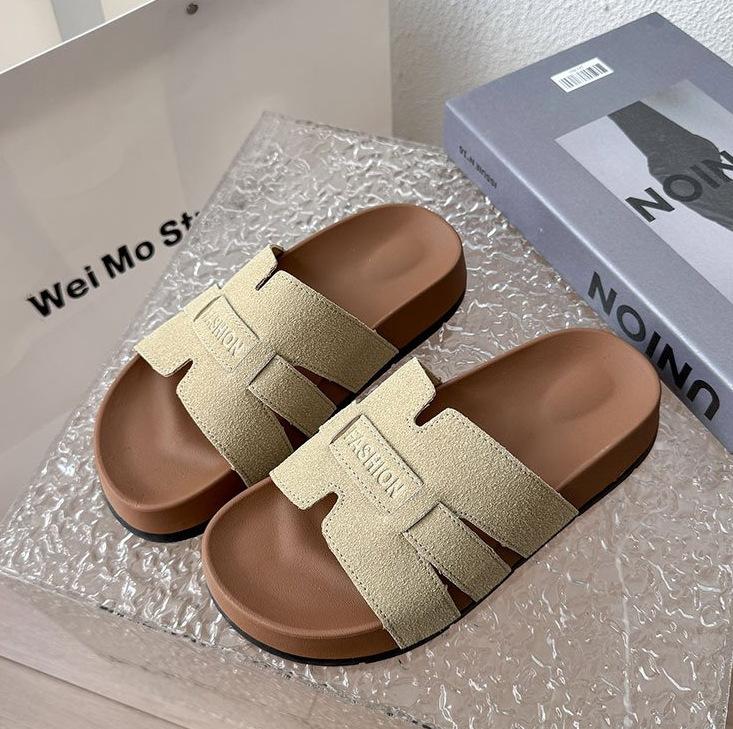 

Korean Xiaoxiangfeng flat-bottomed one-word slippers for women s summer wear elegant open-toed hollowed-out holiday beach cool slippers 35 хаки