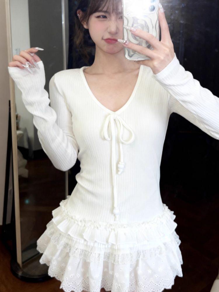 White Lace Trim V-neck Slim Fit Long-sleeve T-shirt