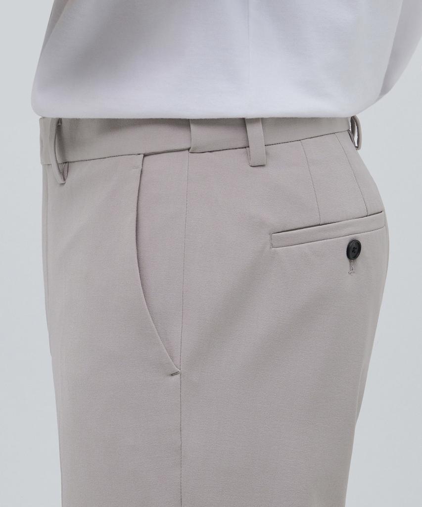 MUSINSA STANDARD Lightweight Tapered Turn-Up Hidden Banding Crop Slacks [Light Beige]