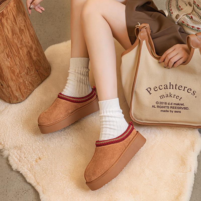 Women's Winter Ethnic-Style Fur Lined Leather Snow Boots with Thick Soles