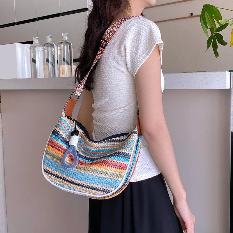 New Rainbow Straw Bag Women's Fashion Underarm Shoulder Bag Versatile Large Capacity Commuter Bag