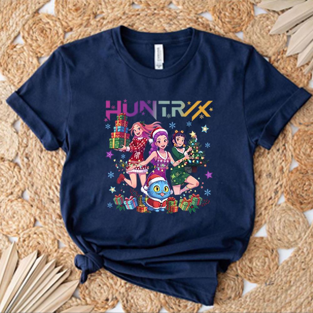 

Huntrix Christmas T Shirt Huntrix Girls and Demon Hunters Tiger Christmas Tshirt Cute Derpy Tiger Shirts Women Christmas Gift S темно-синього кольору