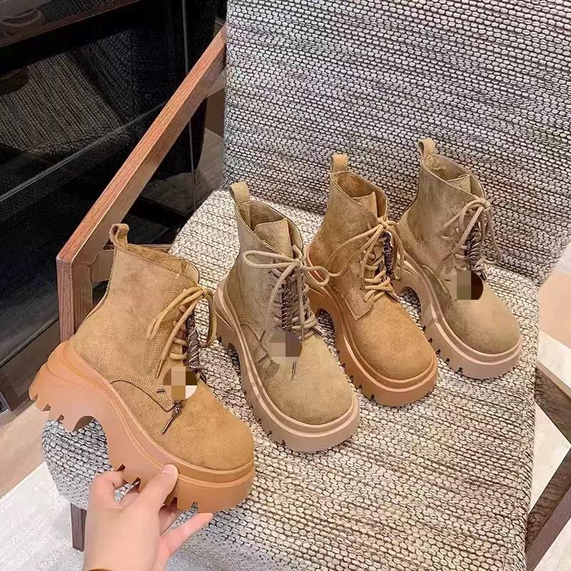 British Style Retro Big Head Locomotive Short Boots Women's 2025 Autumn and Winter New Versatile Small Casual Martin Boots