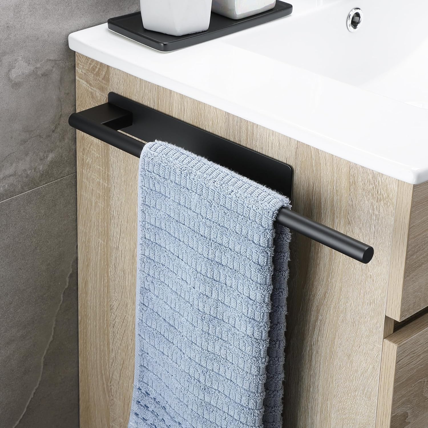 

Держатель для полотенца без сверления, держатель для банного полотенца, самоклеящийся полотенцедержатель, настенный держатель для полотенца из нержавеющей стали, держатель для полотенца noble, однорукий круглый Black-1