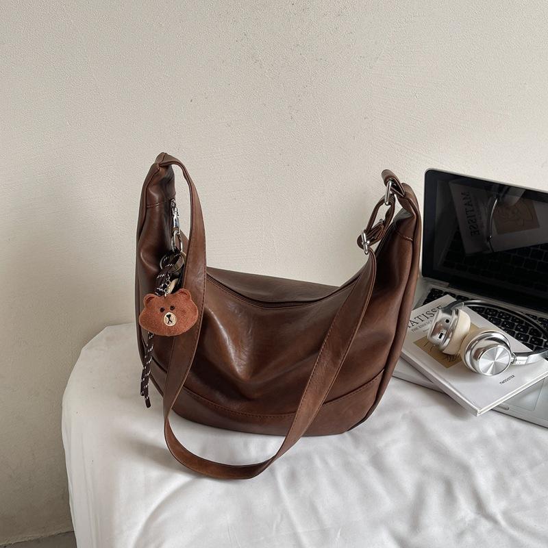 

Bag Women s Crossbody Bag 2025 New Autumn Large Capacity Niche High Value Retro Shoulder Dumpling Bag Women коричневый