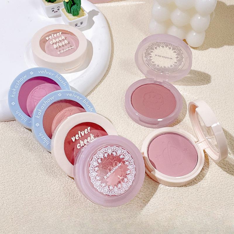 Velvet Blush Nine Colours Kolekcja wiosenna Rozświetlający cień do powiek w kolorze Ambience