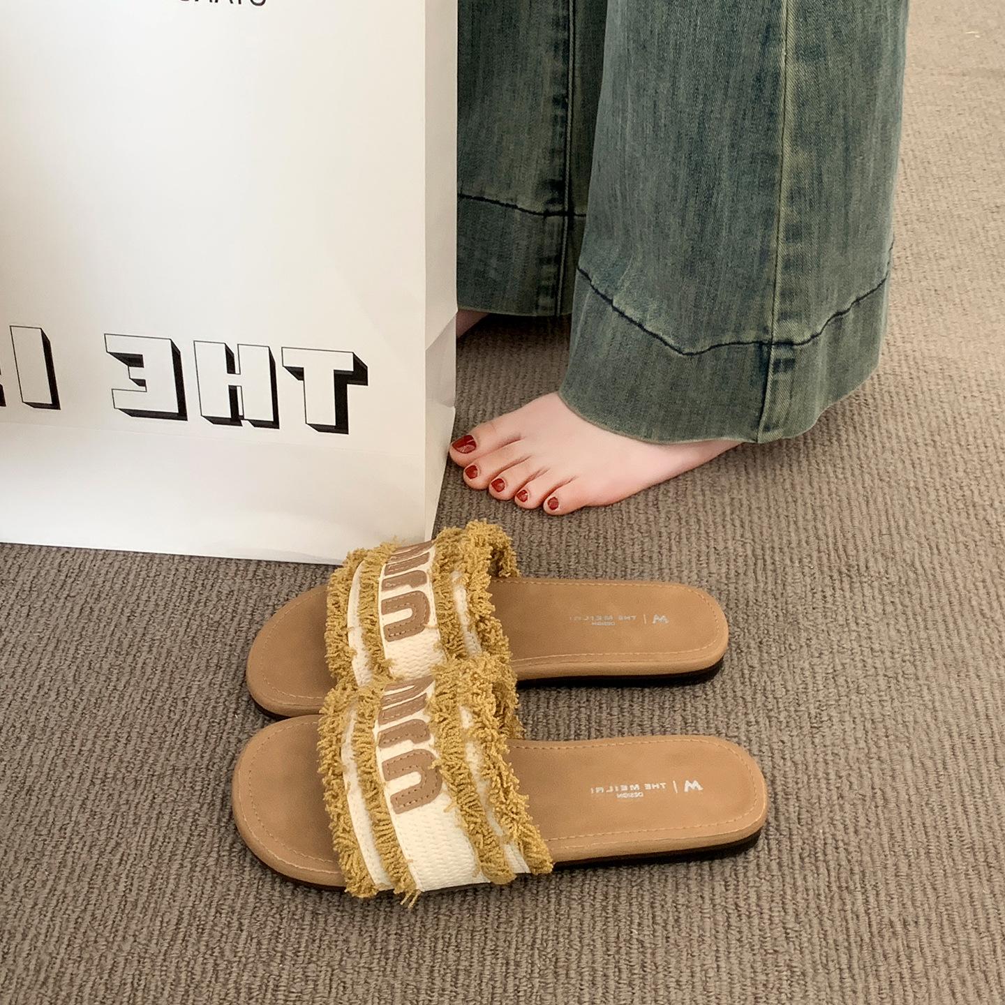 

Flat-bottomed cool slippers for women s summer outer wear 2025 new tassel small fragrant temperament with skirt beach leisure one-word drag 40 жёлтый