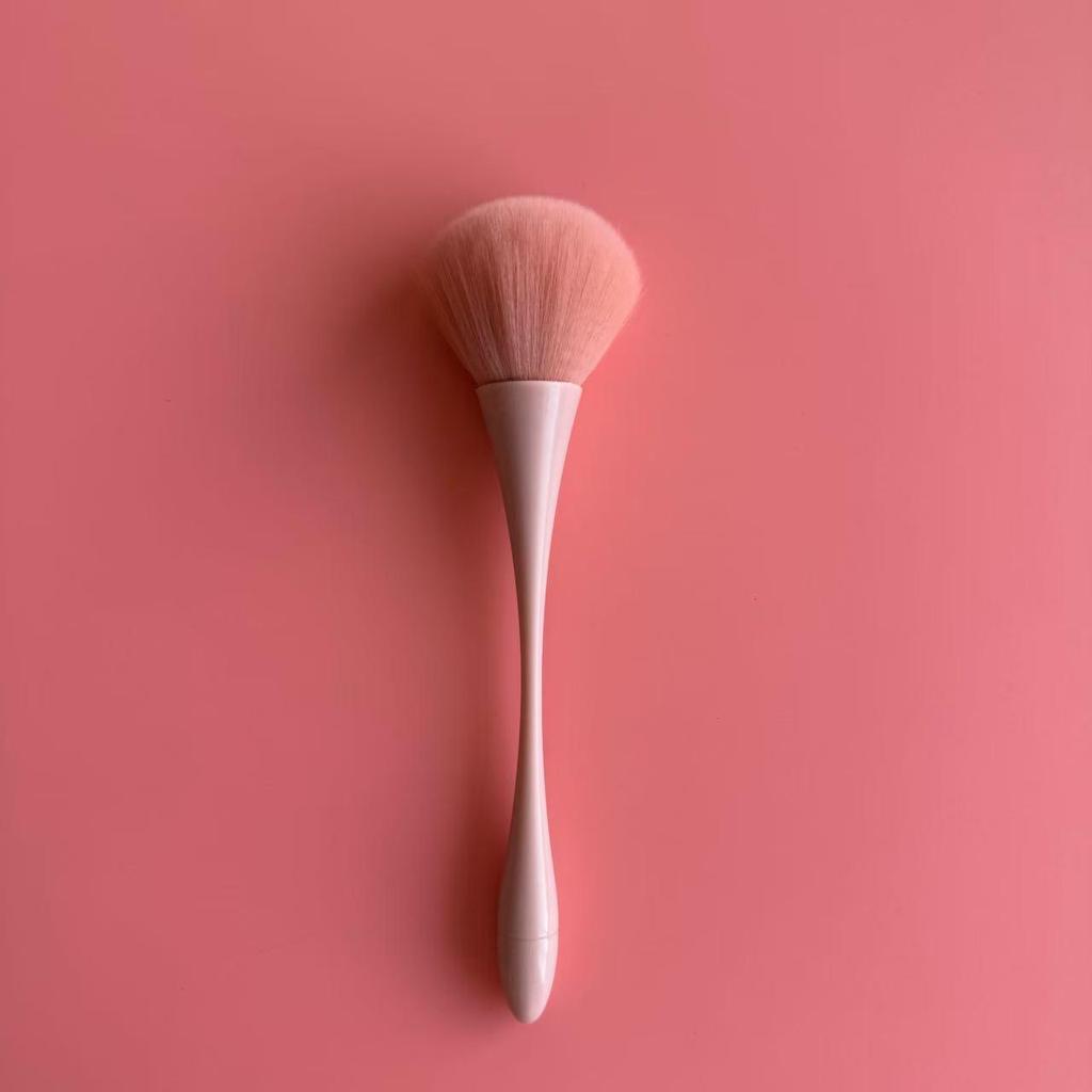 Compact Makeup Brush for Powder, Nail Dusting, Contouring, and Blush Application