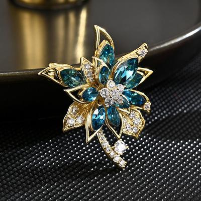 New Women's Fashion Design Light Luxury Zircon Micro Inlaid Temperament Brooch Elegant Chest Flower Accessory Party Gift