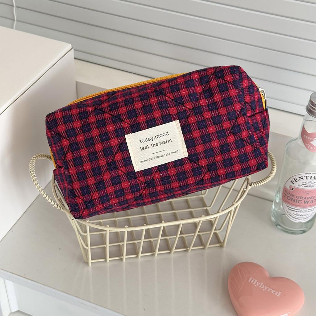 Classic Gingham Octagon Pencil Case With Cotton Material For Daily Use And Travel