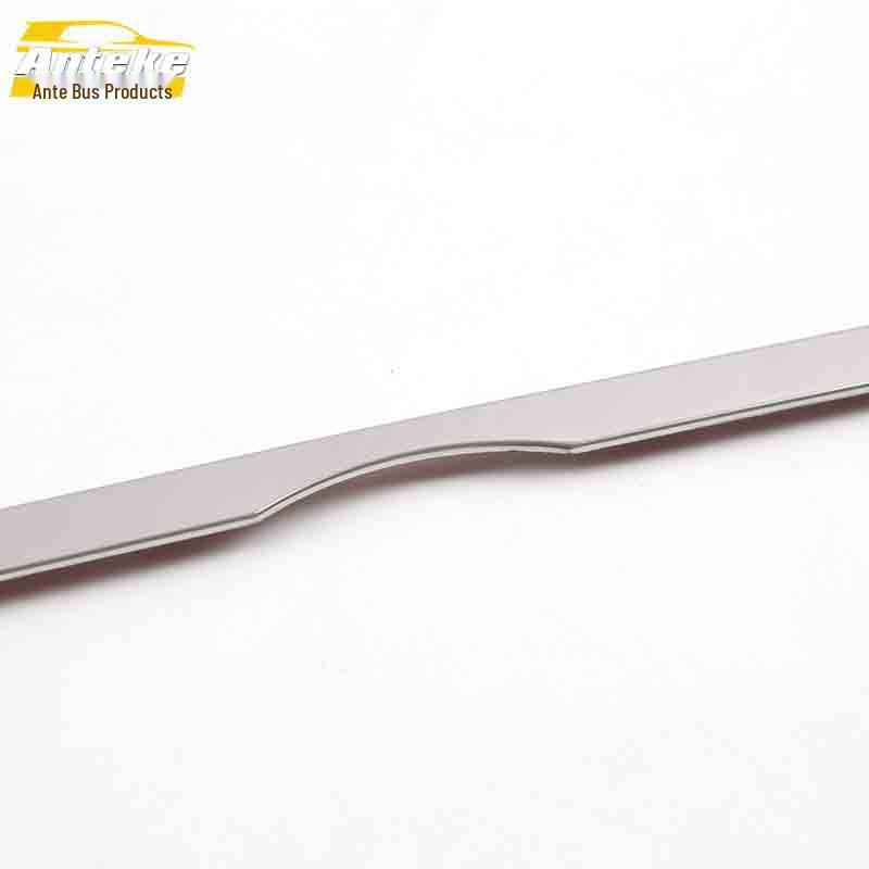 Zhonghua V6 Rear Trim Decoration: Stainless Steel Anti-Scratch Bumper Strip