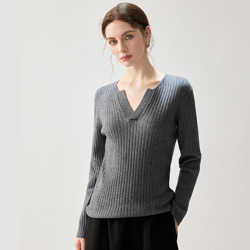 Ribbed Cashmere V-Neck Sweater - Women's Elegant Slimming Pullover for Autumn 2026