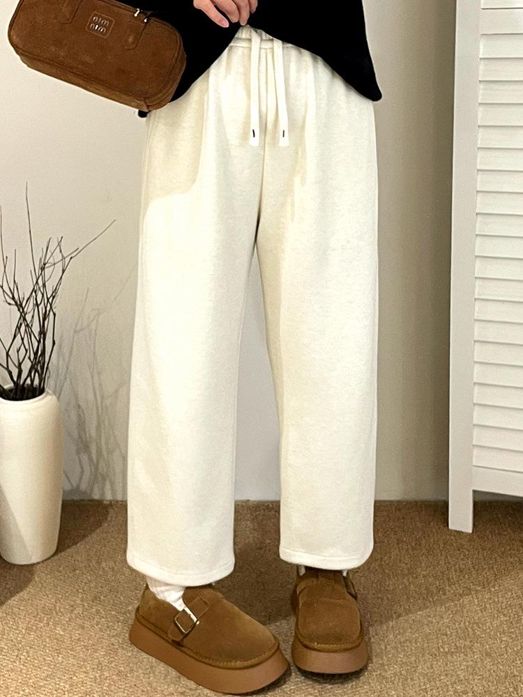 

Plus Size Women s High Waist Cropped Casual Pants - Autumn Winter 2025 Straight Leg XXXL (80-90 kg) абрикосовый