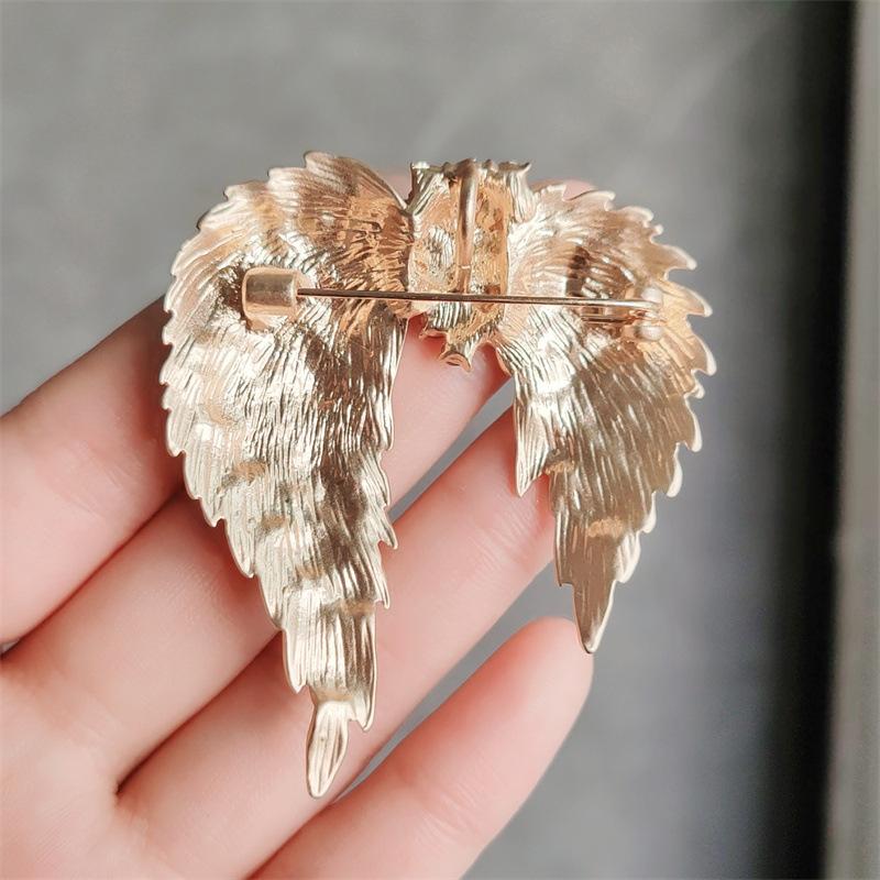 Retro Gold Wing Feather Brooch, Personalized Light Luxury High-end Banquet Accessories, Pin Corsage