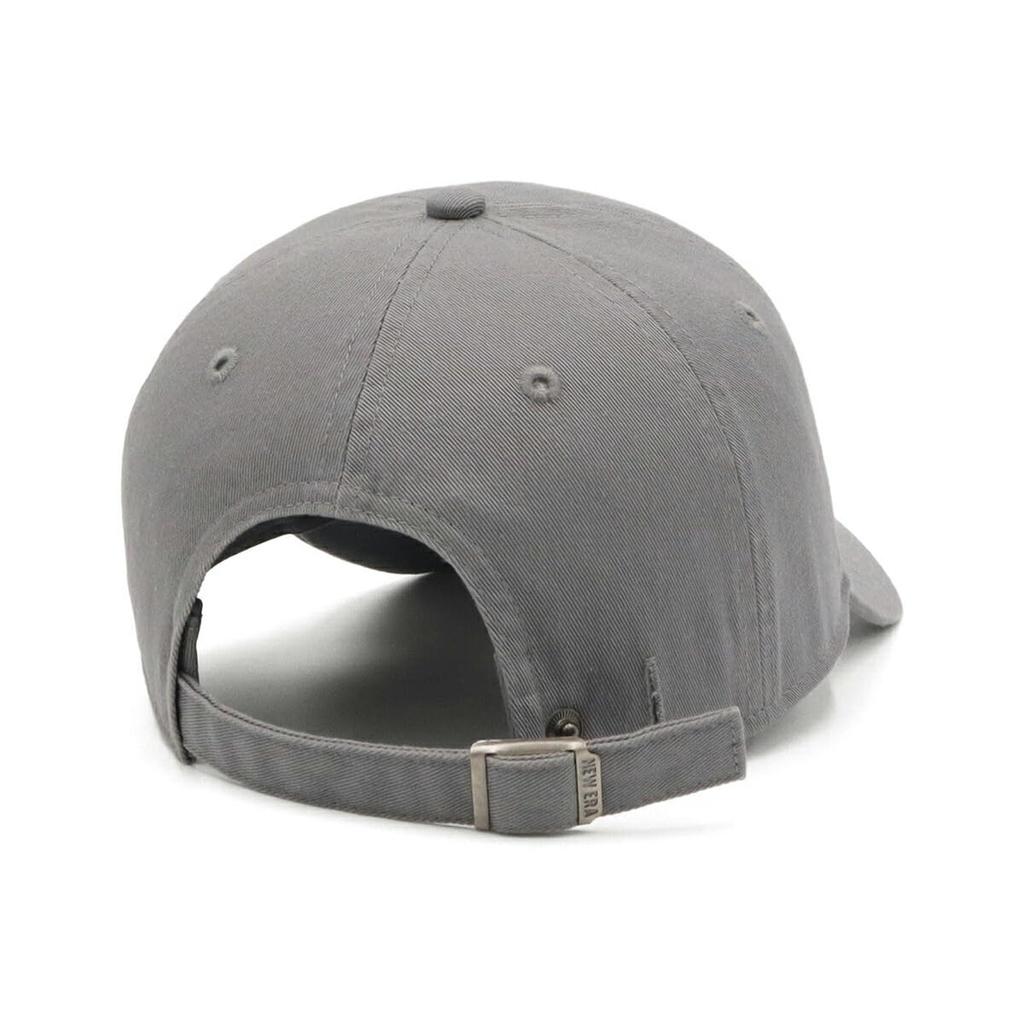 New Era Casual Classic Cap in Free Tonal Exclusive to and Casual Classic Perfect for summer sun protection and UV Stylish hairstyles (14699705,