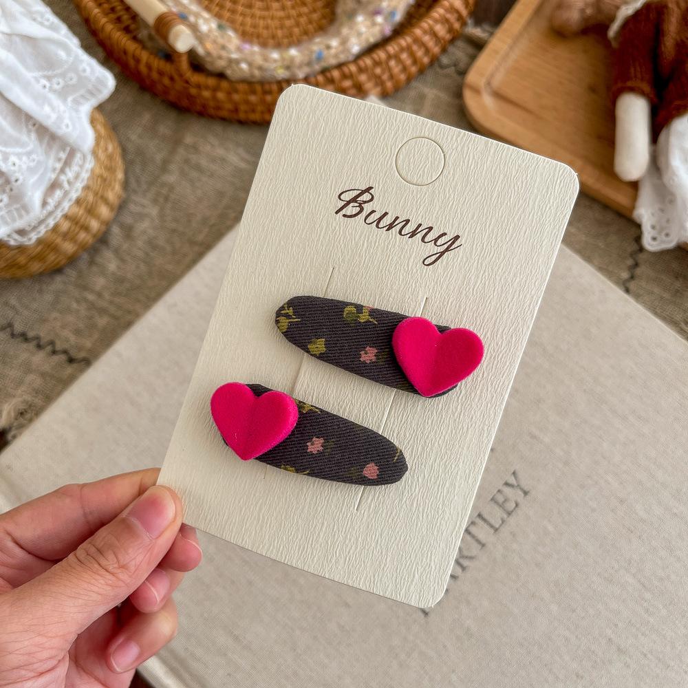 

2pcs/lot Floral Love Fabric BB Clip Sweet Girl Hairpin Bangs Side Clip Children s Hair Clip Hairpin Barrettes Hair Accessories