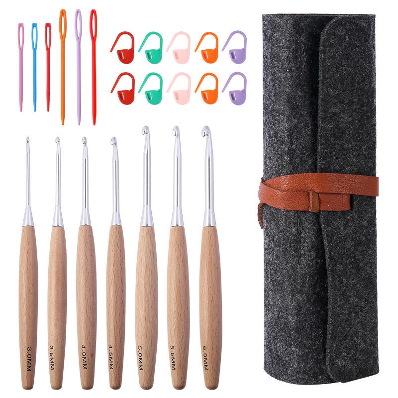 7 Wooden Handle Crochet Set, Novice Portable Knitting Tool, Roll Bag Storage Crochet Set