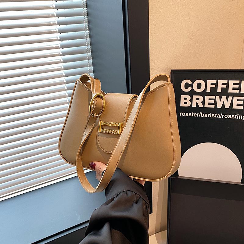 Vintage Women Leather Totes Bags with Gold Buckle Detail Adjustable Strap Minimalist Shoulder Purse for Women Work Underarm Bag