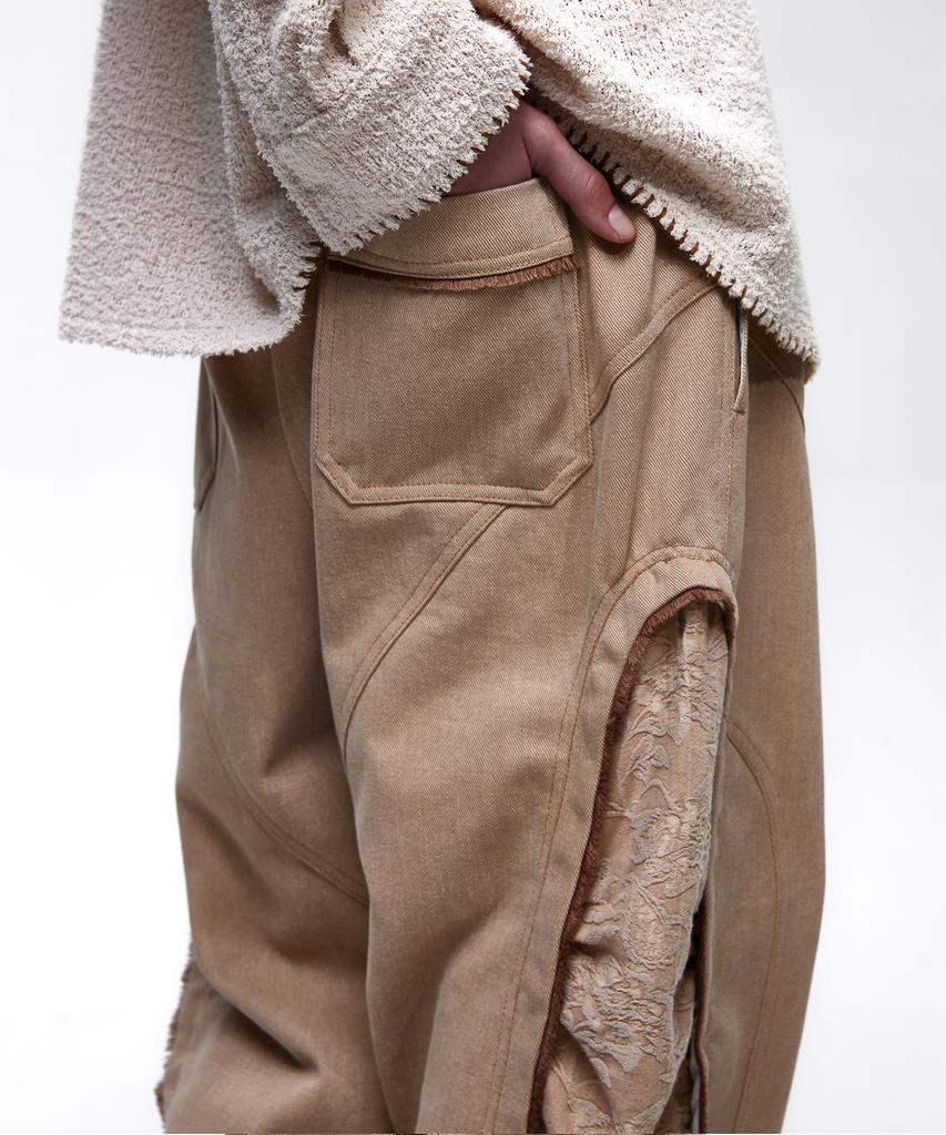 Aleseueseussi Incision Jacquard Mixed Pants - Beige