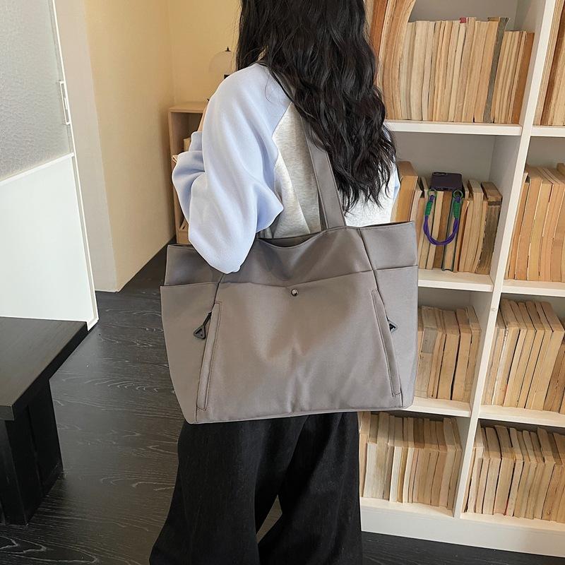 New Fashi Large Capacity Tote Bags Multi Pocket Casual Minimalist Shoulder Bag for Women Fashi Versatile Mom Commute Bag