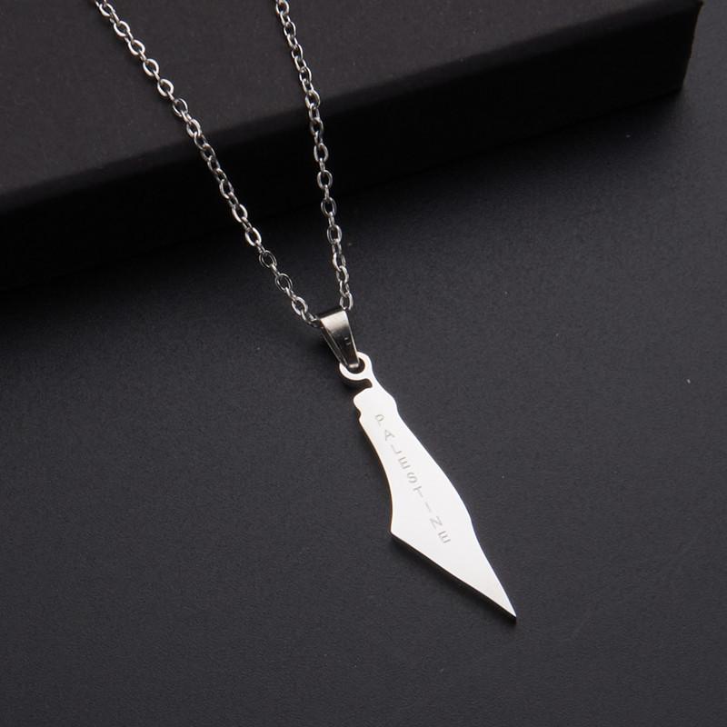 Collar con colgante de mapa de acero inoxidable, titanio y epoxi