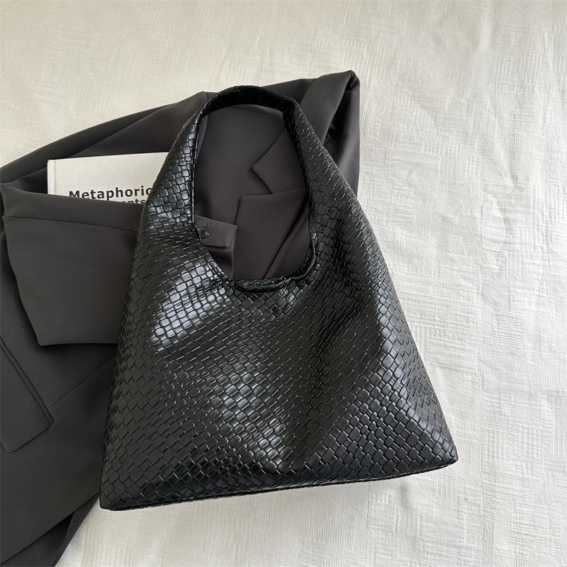 

Вместительная сумка подмышку женская 2025 новая модная сумка на плечо сумка-тоут для поездок на работу женская чёрный