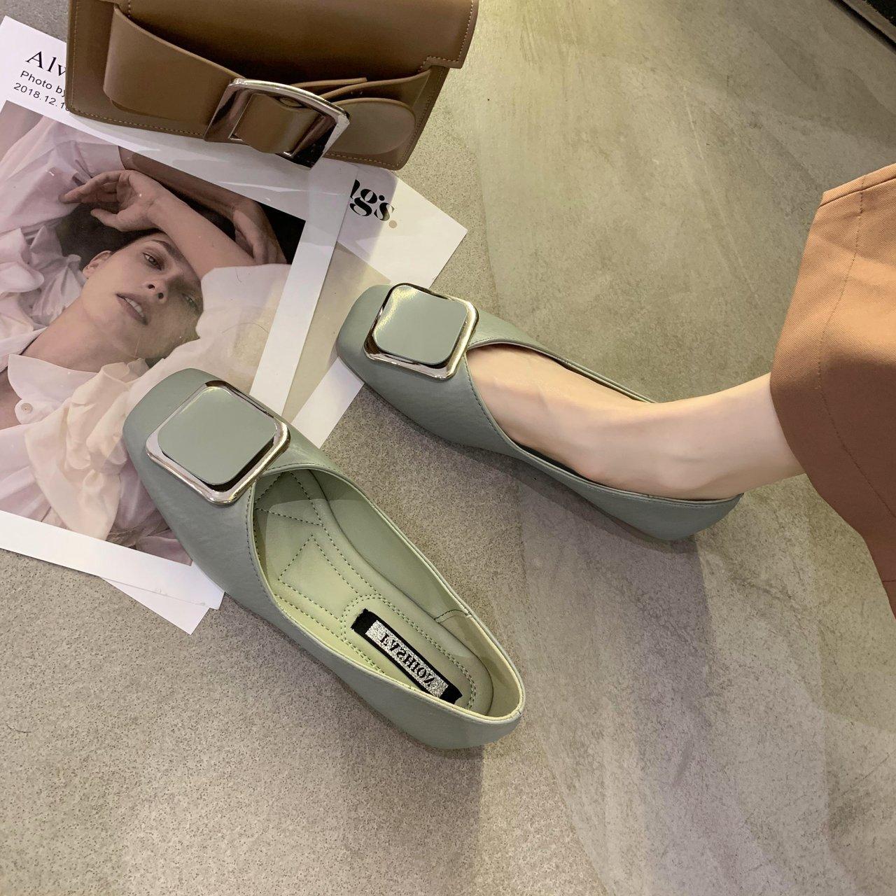 

Туфли-лодочки на плоской подошве с неглубоким вырезом, женские, новые 2025, в стиле феи, на мягкой подошве, туфли Doudou, металлическая пряжка, туфли-яичный рулет 40 зелёный