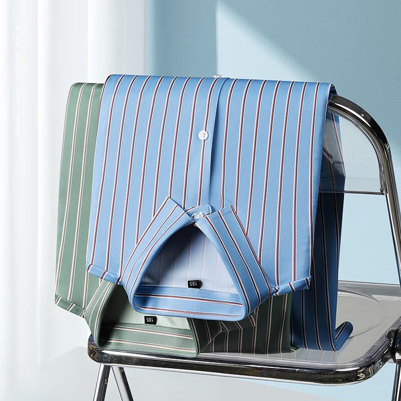 Men's Summer Plus Size Seamless Striped Short Sleeve Shirt