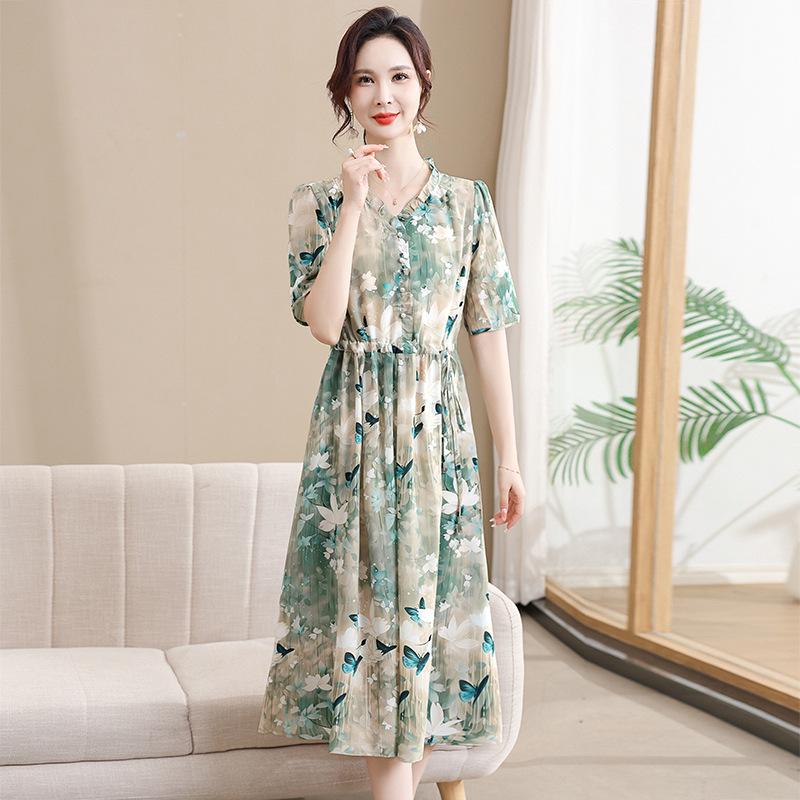 

Летнее женское шифоновое платье с V-образным вырезом 2025: Элегантная юбка миди, подчеркивающая талию, для стильных мам XL (90-105 jin) зелёный