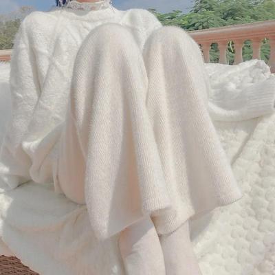 Women's Creamy White Knitted Wide-Leg Trousers: Velvet-Lined, Loose-Fit, Casual Outerwear for Autumn and Winter.