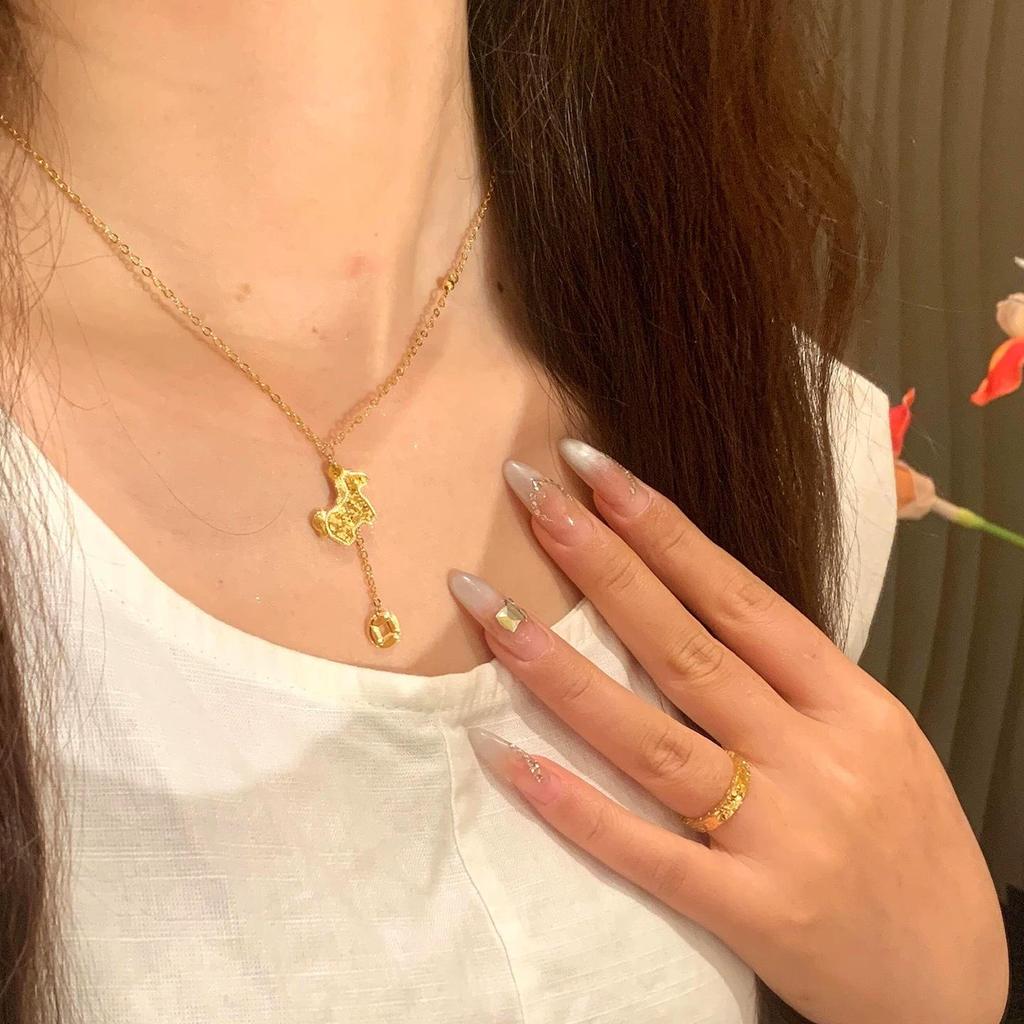 Xiaohongshu Inspired Crushed Ice Copper Coin Necklace with Xiao Ma Pendant - Fashionable and Versatile Clavicle Accessory