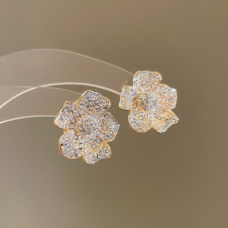Real gold electroplated zircon pearl flower fritillary earrings simple stud earrings temperament earrings women