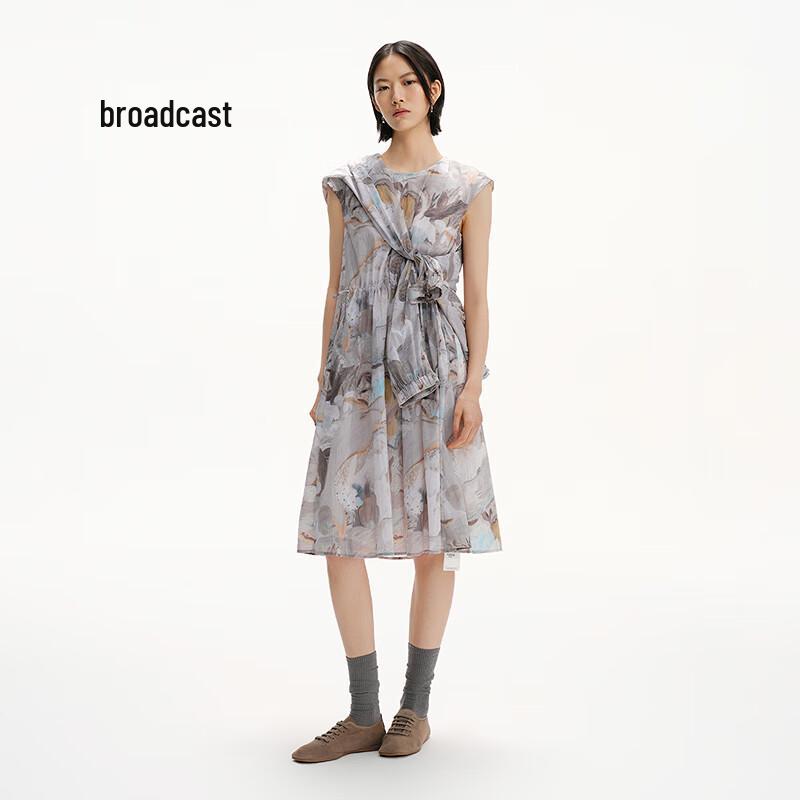 

Broadcast Women s Floral Chiffon Sleeveless Midi Dress L
