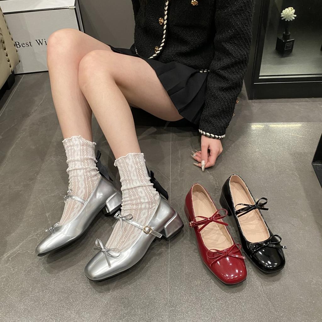 Light Mouth Square Head Small Leather Shoes One Word Thick Heel Single Shoes Bow 2025 Mary Jane Shoes Women'S Silver Spring New Models