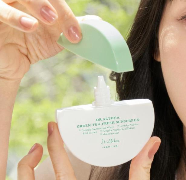 Dr. Althea Green Tea Fresh Sunscreen 45ml Lightweight Soothing UV Protection SPF50+ PA++++