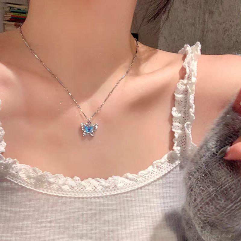 Suitable For Summer Coolness Double-Layer Butterfly Necklace Accessories Women'S Light Luxury Niche Flash Exquisite Collarbone Chain Neck Chain