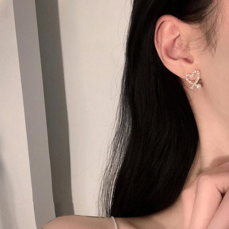 Boucles d'oreilles clous cœur nœud pour femmes Élégantes Boucles d'oreilles en cristal Accessoires de piercing Bijoux